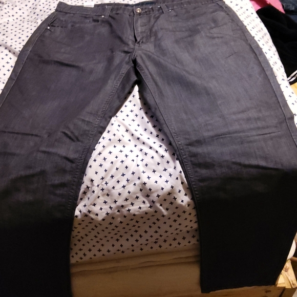 Perry Ellis - Picture 3 of 4